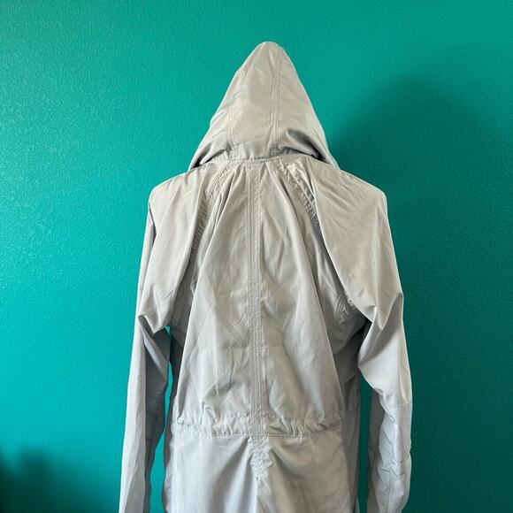 Athleta Women's Solar Wind & Rain Anorak Jacket Beige Outdoor Gorpcore Size M - Picture 6 of 9